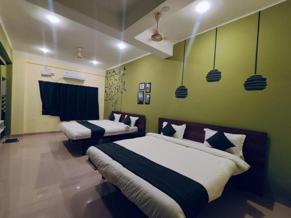 בובנשוואר Emerald Euphoria The Luxury Stay Near Infocity Best Seller מראה חיצוני תמונה