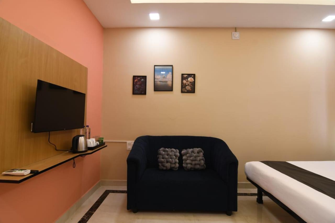 בובנשוואר Emerald Euphoria The Luxury Stay Near Infocity Best Seller מראה חיצוני תמונה
